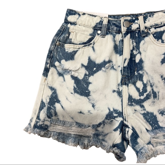 BP Ripped Nonstretch Denim Cutoff Shorts in Blue Bleached Wash (26) - Picture 4 of 10